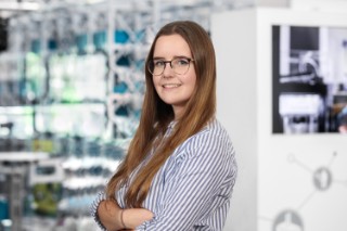 Stella Kolarik