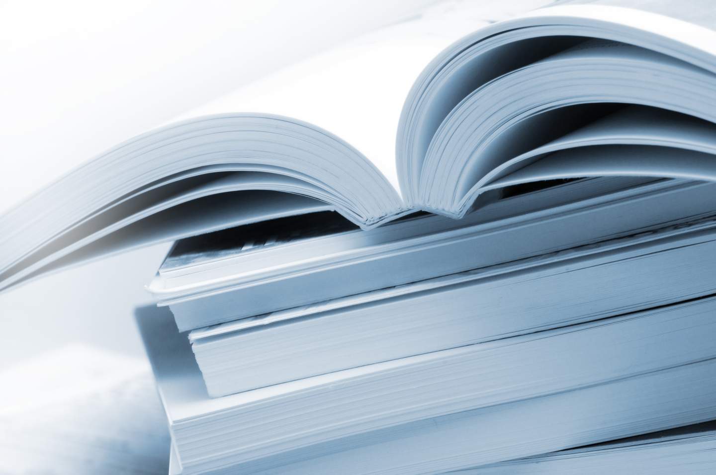 Entdecken Sie Veröffentlichungen im Themenfeld Nachhaltigkeit, Kreislaufwirtschaft und ökologische Bewertung des Fraunhofer IML online – Literatur für eine nachhaltige Zukunft!