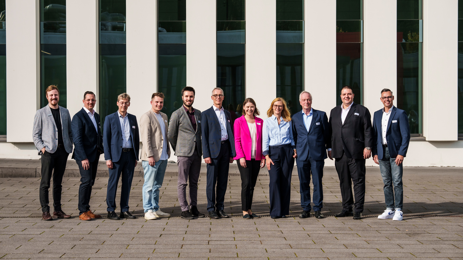 Gruppenfoto während der Veranstaltung „Logistik.bewegen 2024 – Innovationen der Extralogistik“ 