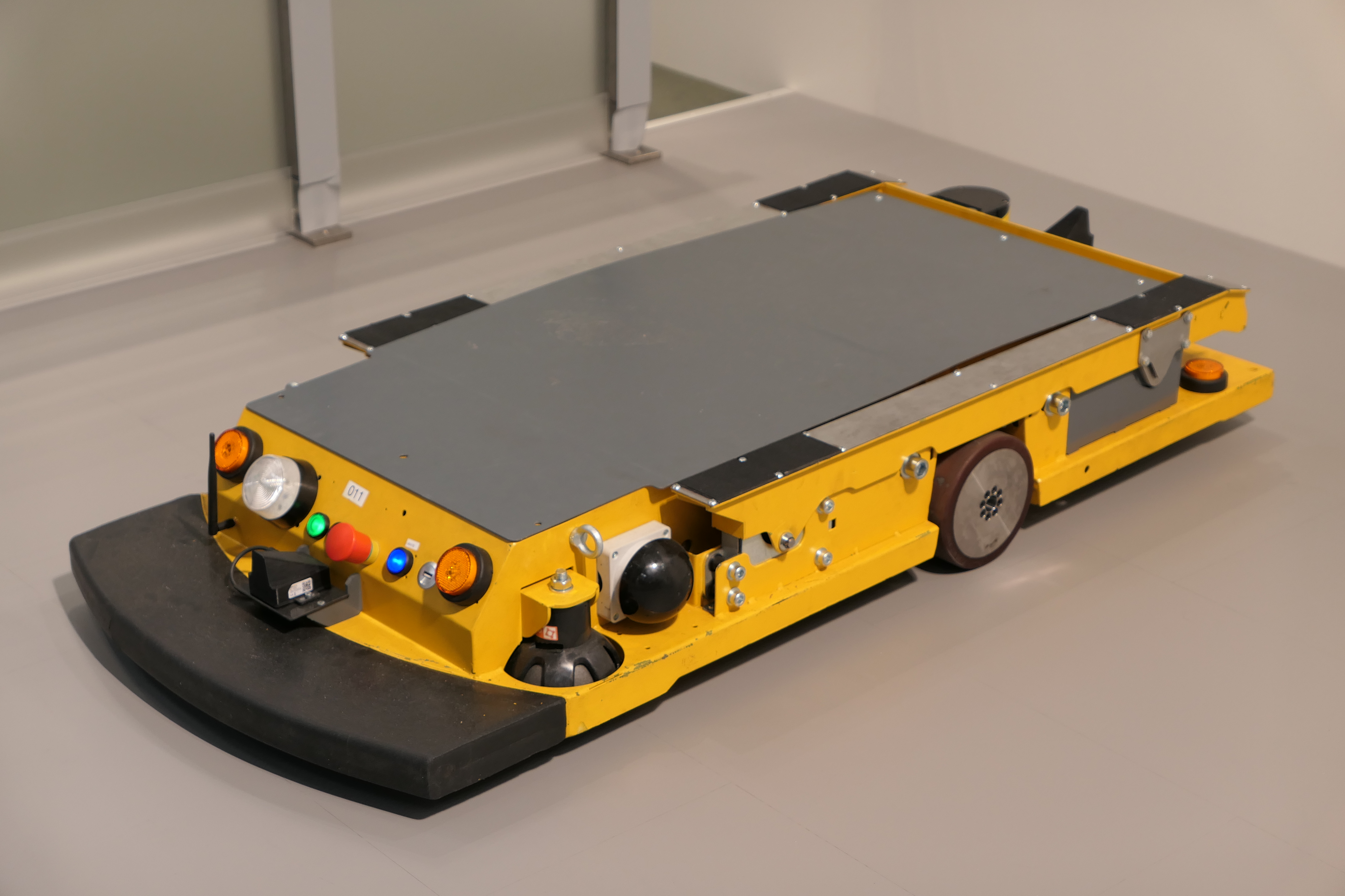 Smart Transport Robot Fraunhofer IML