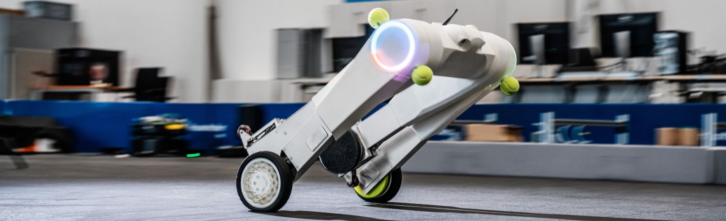 der autonome Roboter evoBOT im Einsatz