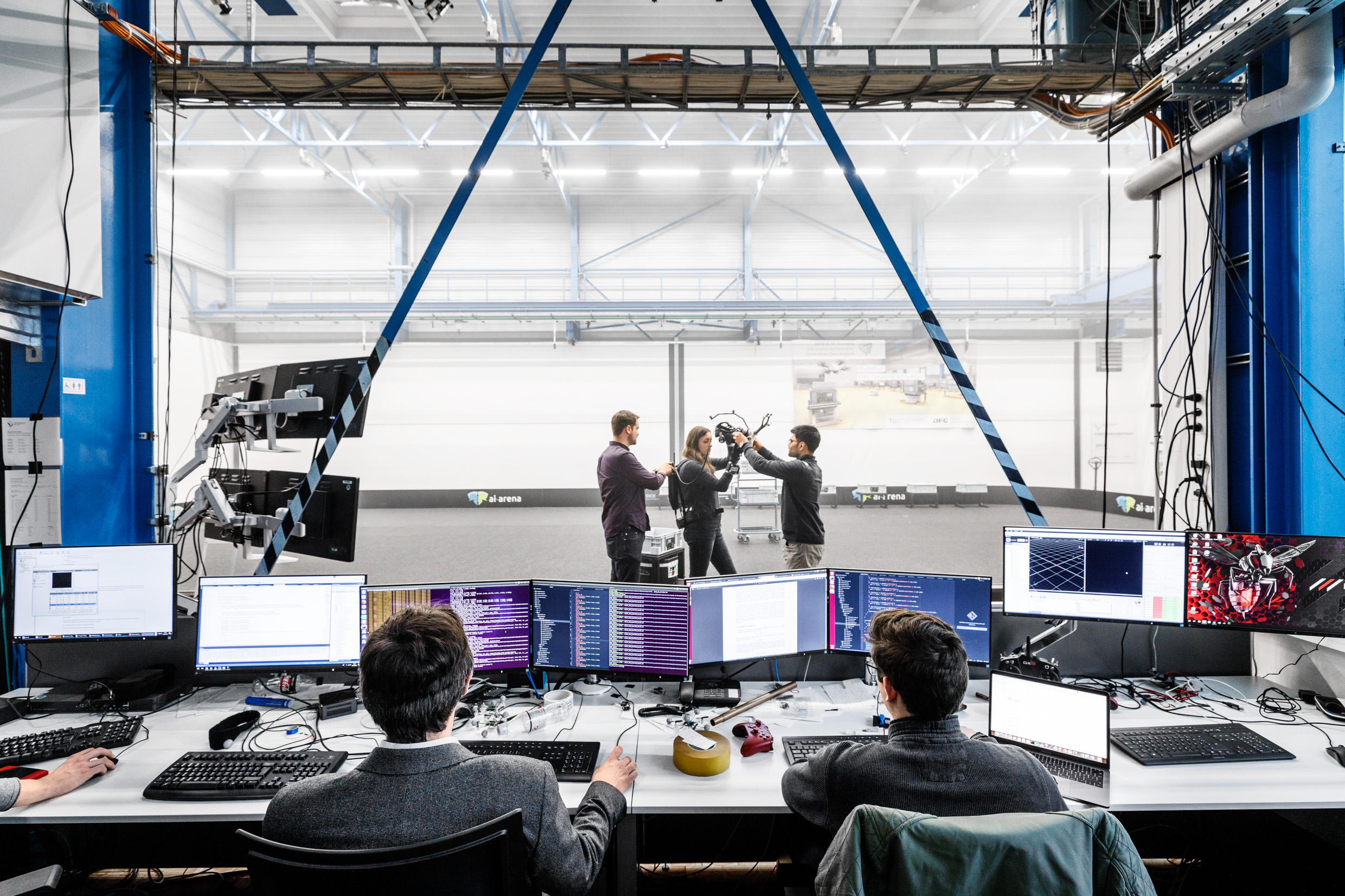 Das Bild zeigt ein Motion Capturing System aus der Forschung