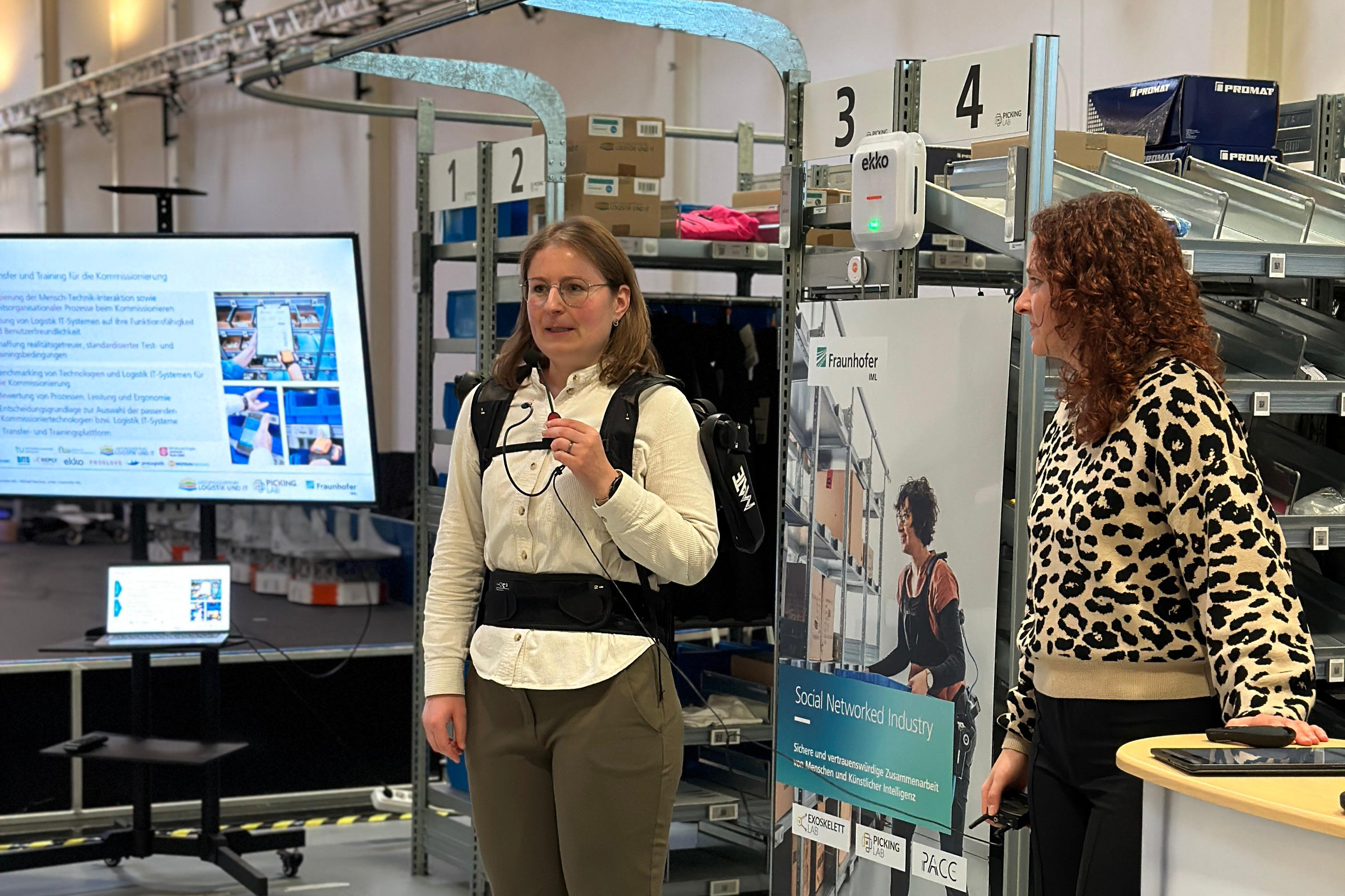 Speaker und Leitende eines Workshops zum Thema Picking Lab