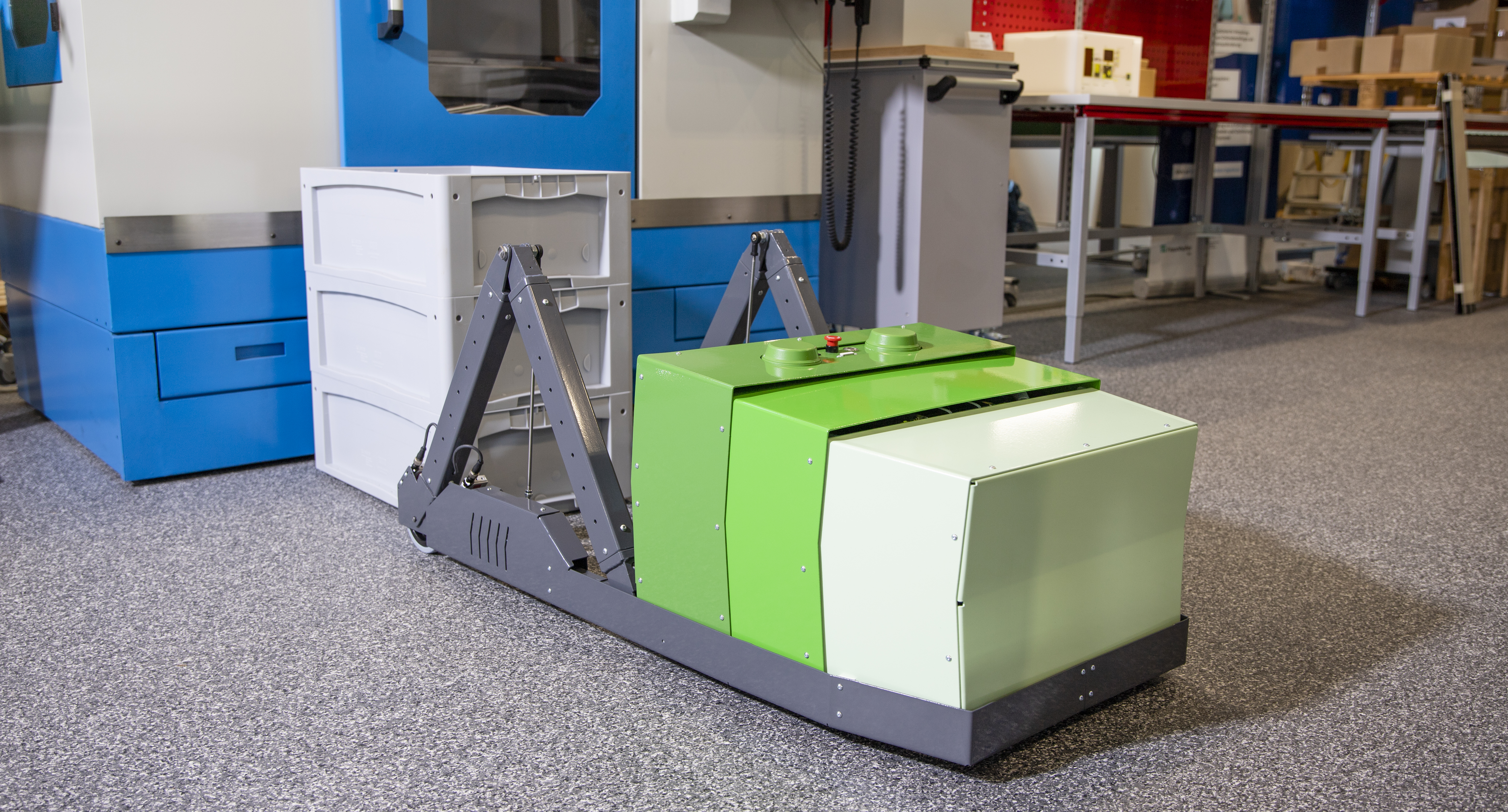 Flexible Lifter for Intralogistics and Production« (short FLIP®) is a small AGV for transporting bins in an infrastructure-reduced environment